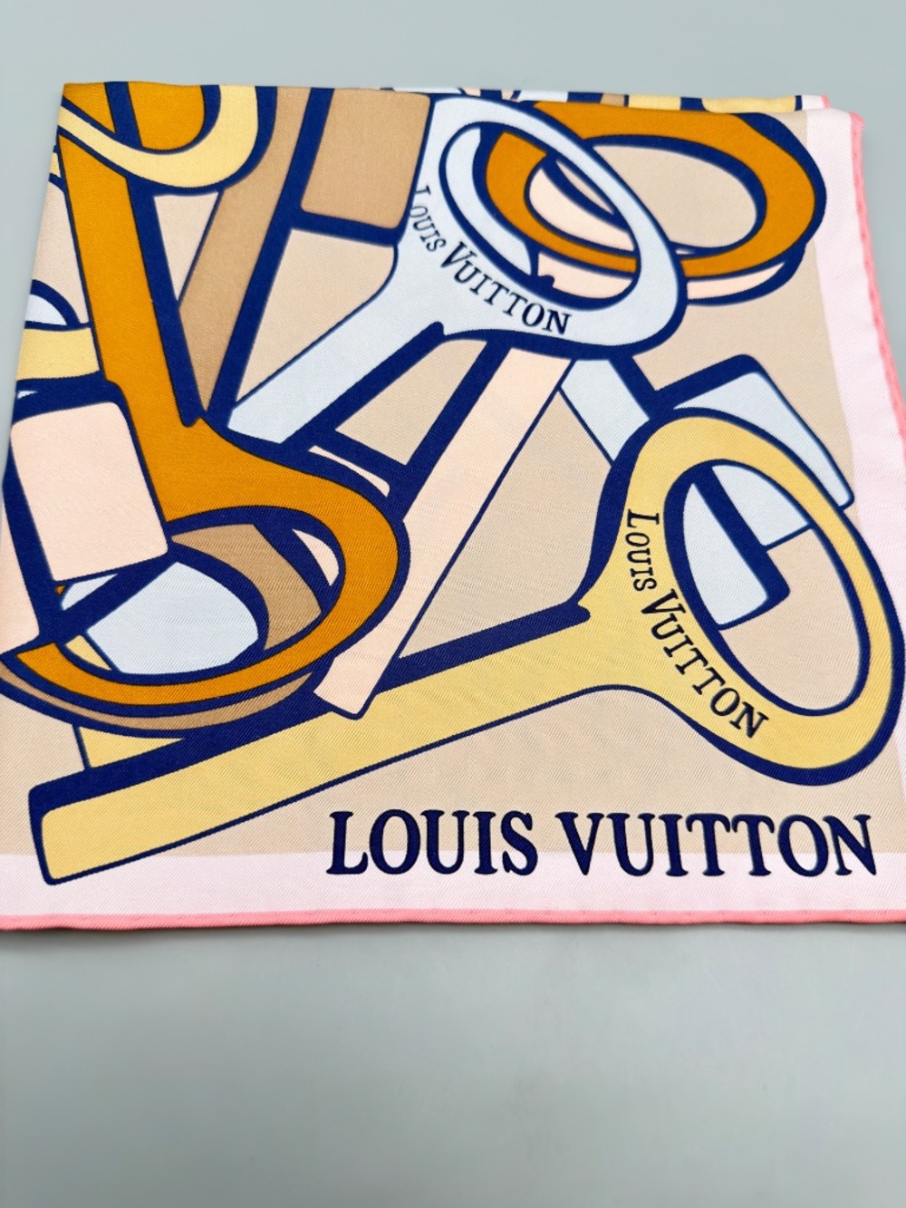 Louis Vuitton Silk Scarf 45cm Locks & Keys